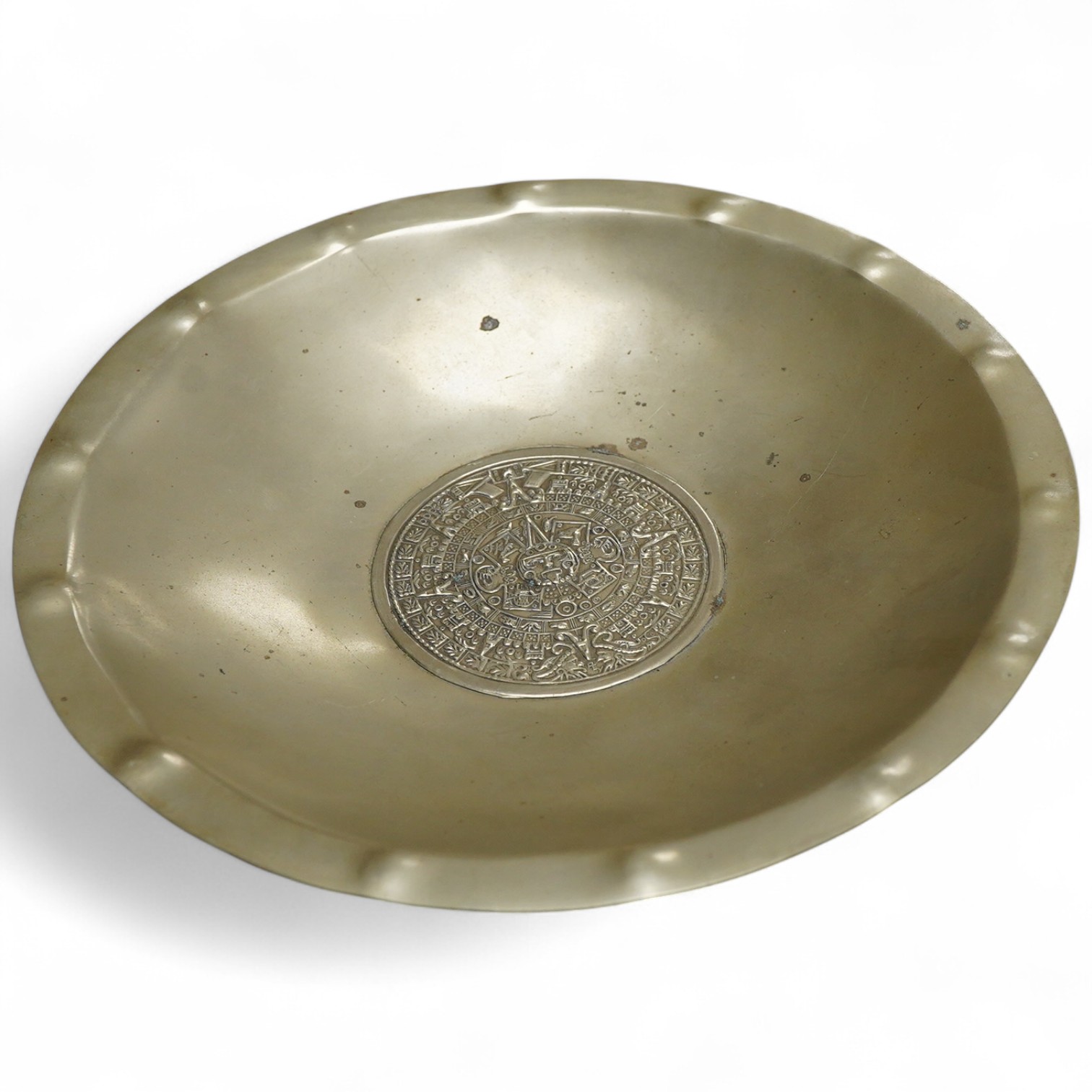 A Mexican sterling 925 dish, the centre embossed with the Aztec Sun Stone, diameter 18.7cm, 6.7oz.